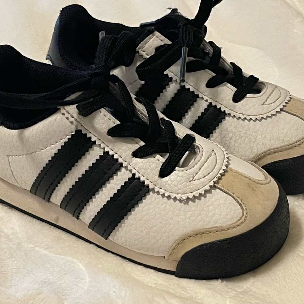 Adidas White and Black Sneakers Retro Design